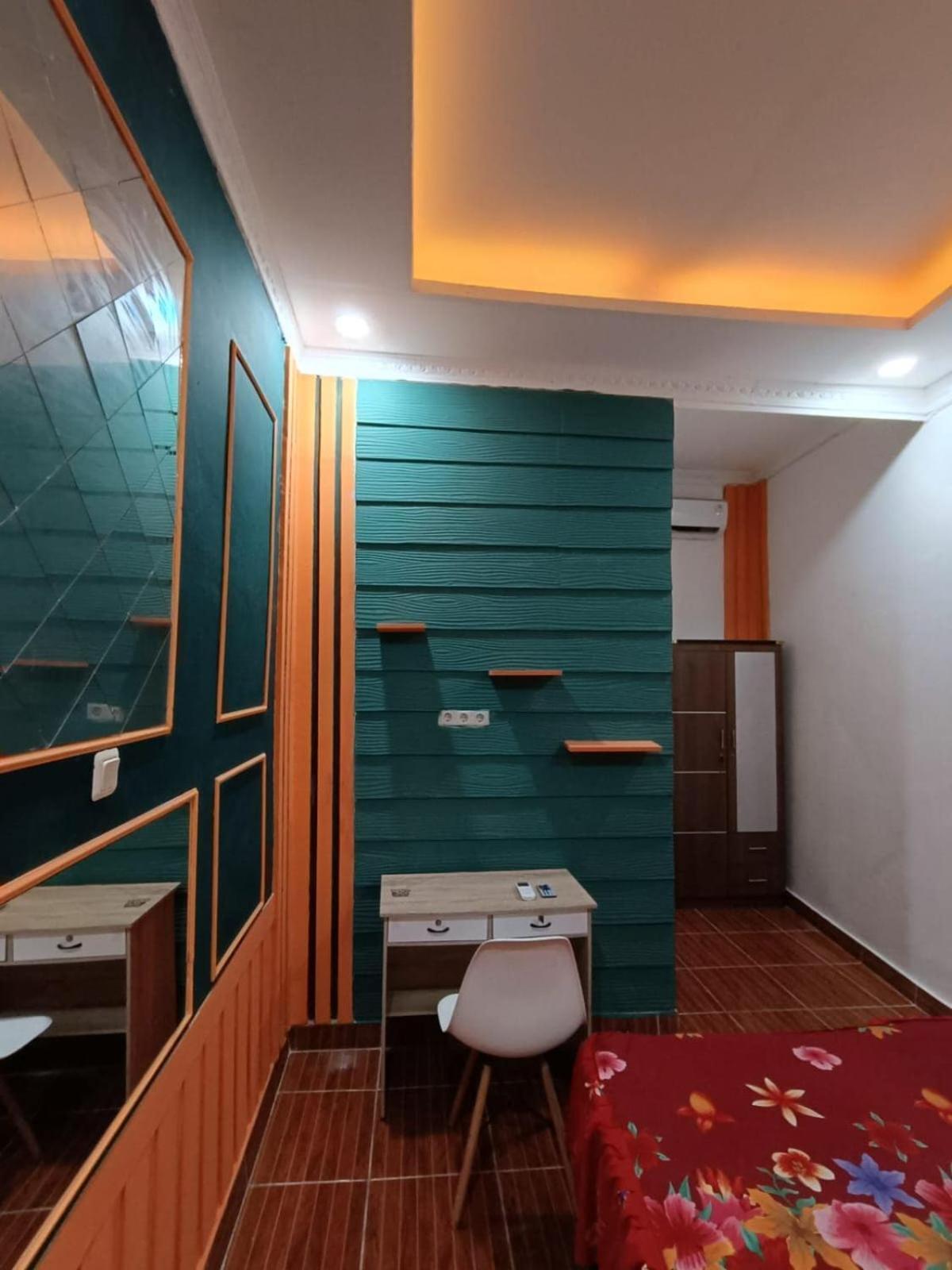 Oyo Life 92977 Neba Kost Aesthetic Peladen Exterior foto